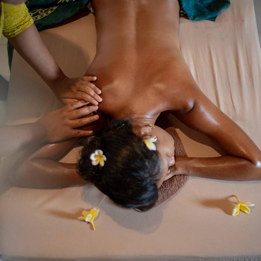 Bruga Villas Restaurant And Spa سيلونغ بيلاناك المظهر الخارجي الصورة