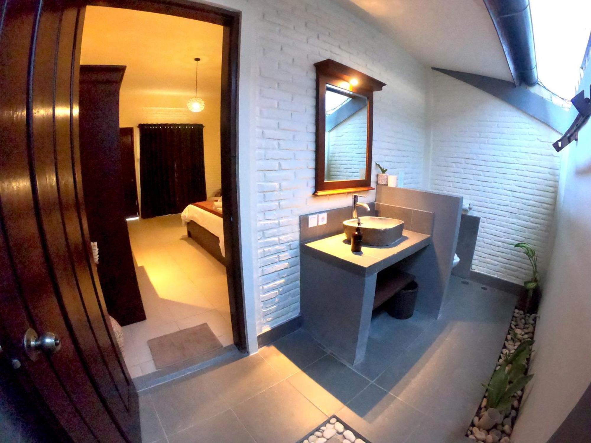 Bruga Villas Restaurant And Spa سيلونغ بيلاناك المظهر الخارجي الصورة